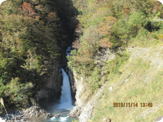2019-11-14-13-49-58-IMG_0056-1024赤水の滝