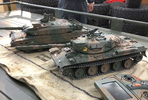 社長の小部屋 アシェット７４式戦車完成サンプル緊急展示のお知らせ！